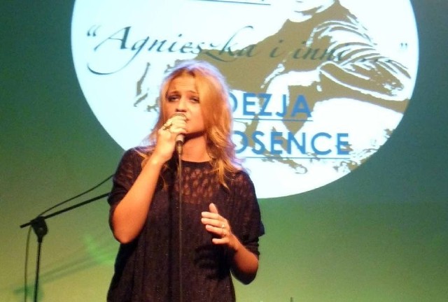 Pierwsze miejsce w konkursie &#8222;Poezja w piosence &#8211; Agnieszka i inni&#8221; wyśpiewała Małgorzata Nakonieczna z Kielc.