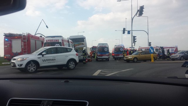 Wypadek autobusu z pracownikami Amazona