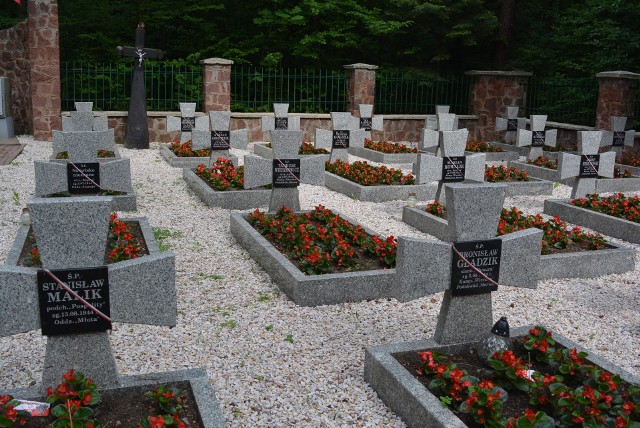 Cmentarz partyzancki w Skarżysku-Kamiennej