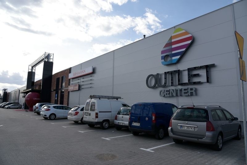 Ulica NSZ. Outlet Center 15 kwietnia otworzy drzwi (zdjęcia, wideo)