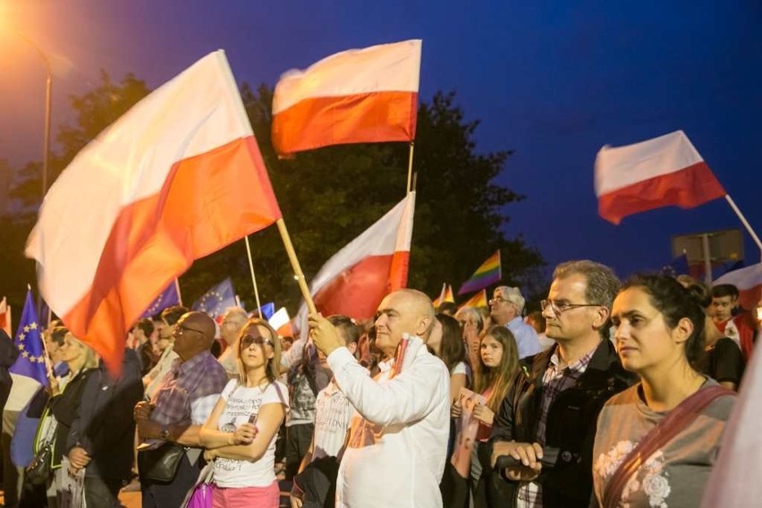 Kraków. Kolejny dzień protestów. Tym razem pod hasłem "Idziemy po trzecie VETO" [ZDJĘCIA]