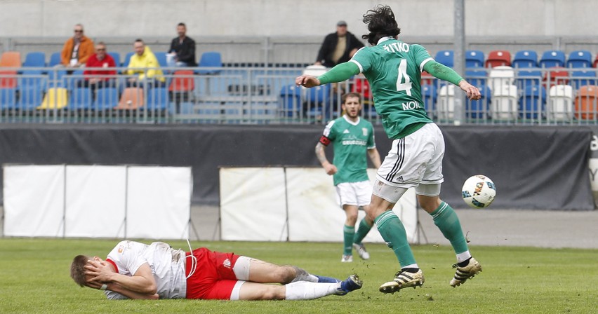 Apklan Resovia przegrała z Olimpią Grudziądz 0:2 grając...