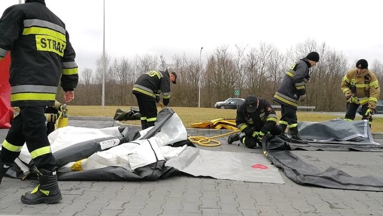 Koronawirus w Krakowie. Szpitale odwołują zabiegi. Wszystkim brakuje środków ochrony i dezynfekujących