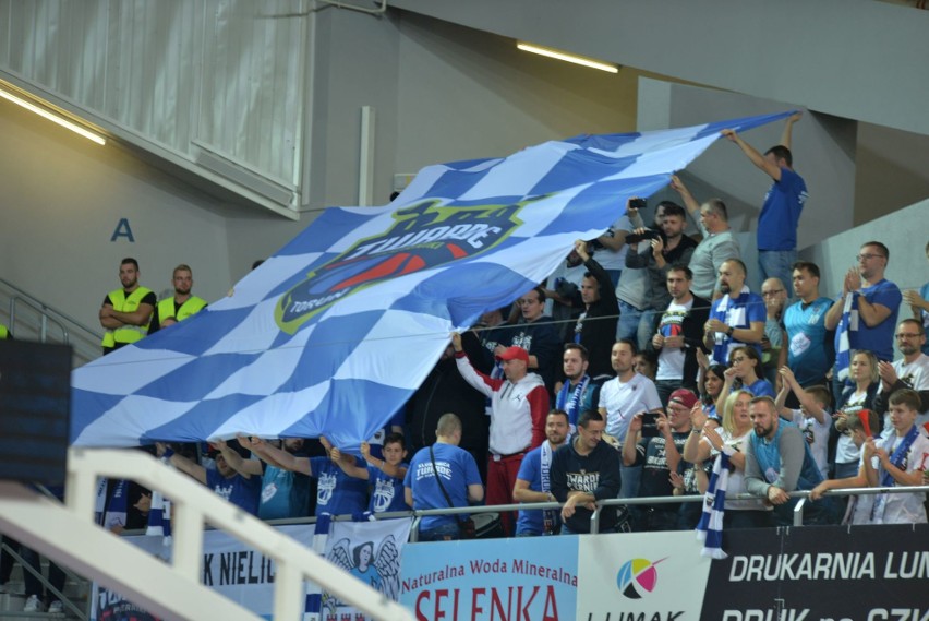 Derby koszykarzy Anwil - Polski Cukier dostarczyły kibicom...