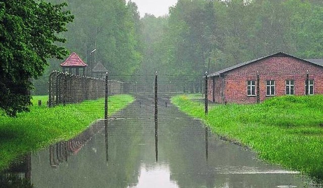 Powódź w 2010 roku poważnie zagroziła terenom Miejsca Pamięci Auschwitz