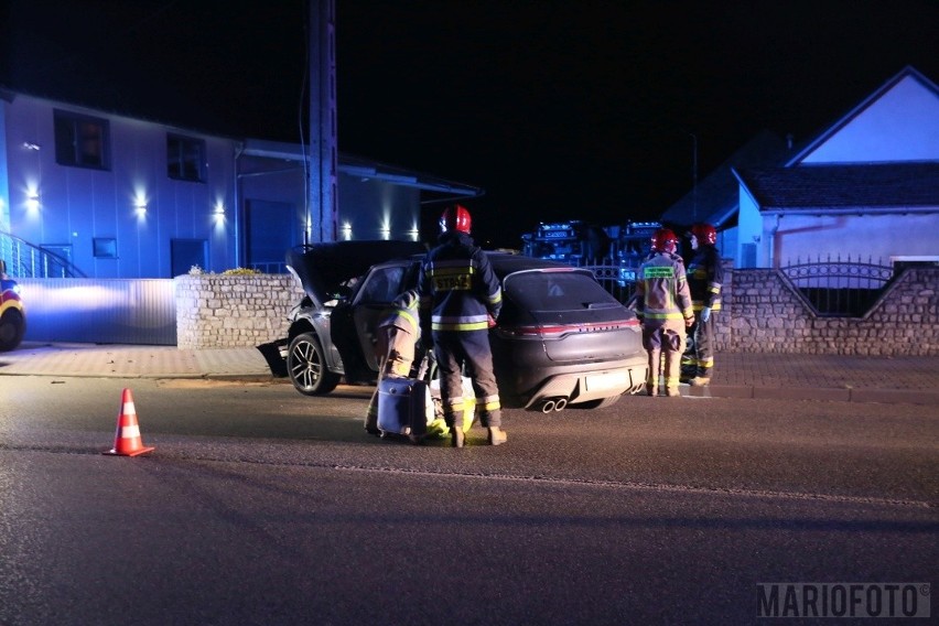 Wypadek na ulicy Popiełuszki w Opolu. Porsche wjechało w...