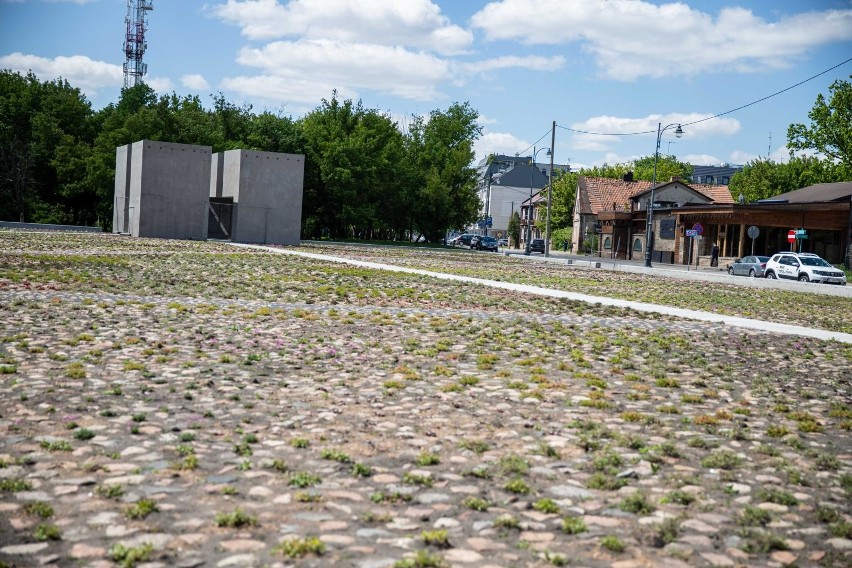 Tak wygląda monument autorstwa prof. Perszki.