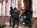 Napad na jednostkę wojskową w Bielsku-Białej: Policjanci w akcji [ZDJĘCIA]