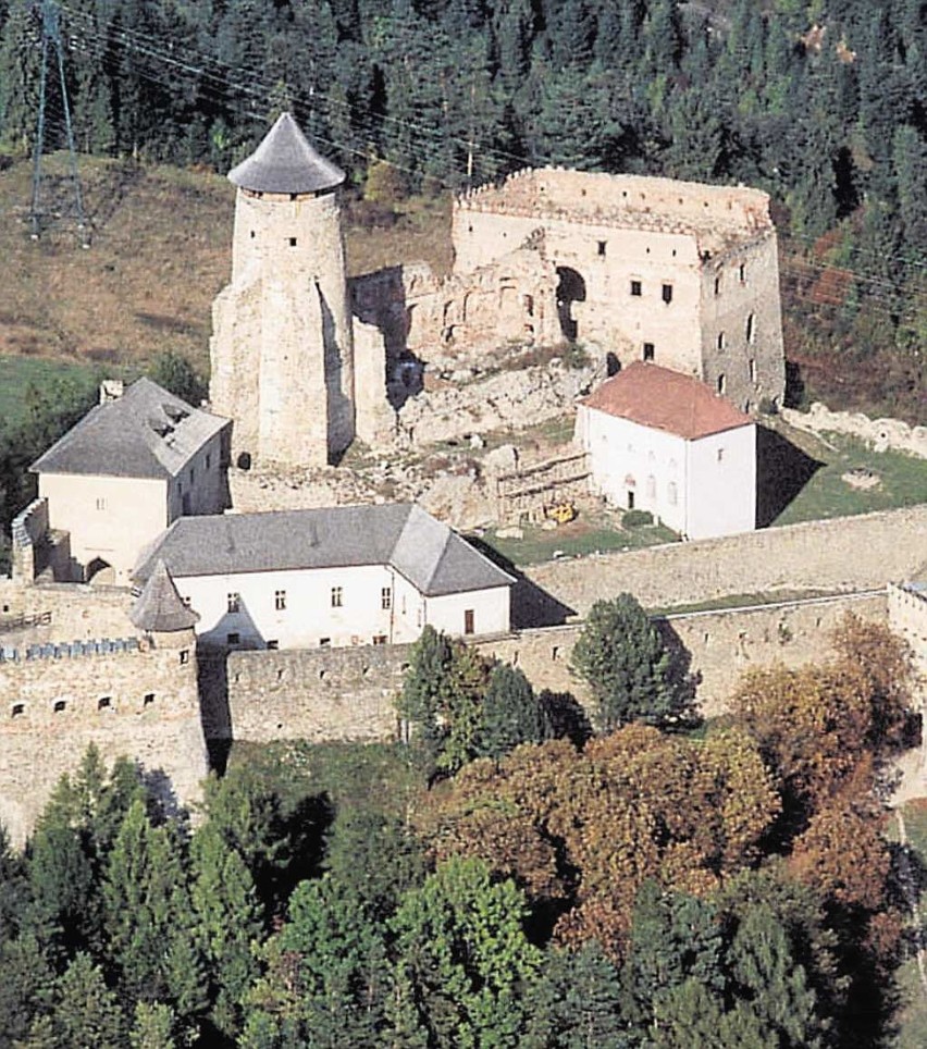 Zamek Lubownia - powstał na przełomie XIII i XIV wieku....