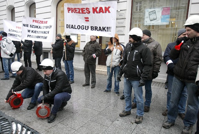 Przed laty pracownicy Veolii protestowali przeciw zwolnieniom. Teraz Veolia zgłosiła 1099 osób do zwolnień grupowych. Firma zapewnia, że ma to związek tylko ze zmianami zakładowego układu pracy