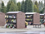 Coraz więcej kolumbariów na cmentarzach w Toruniu. Ile kosztuje pochówek?