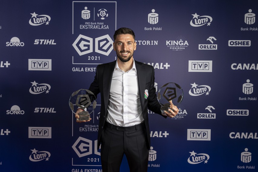 Filip Mladenović najlepszym piłkarzem sezonu 2020/21