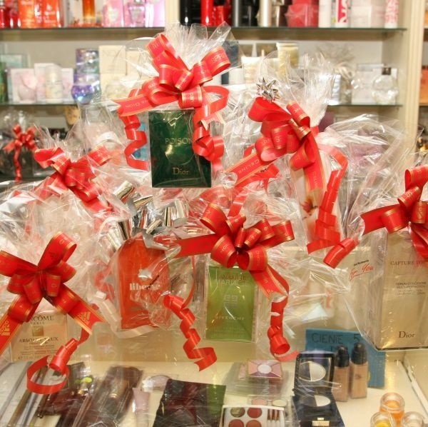 Kosmetyki jako prezent mikołajowy czy świąteczny to dobry i sprawdzony pomysł.