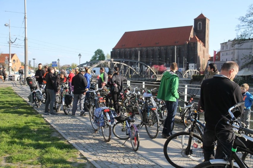 Masa Krytyczna przejechała przez miasto (ZDJĘCIA)