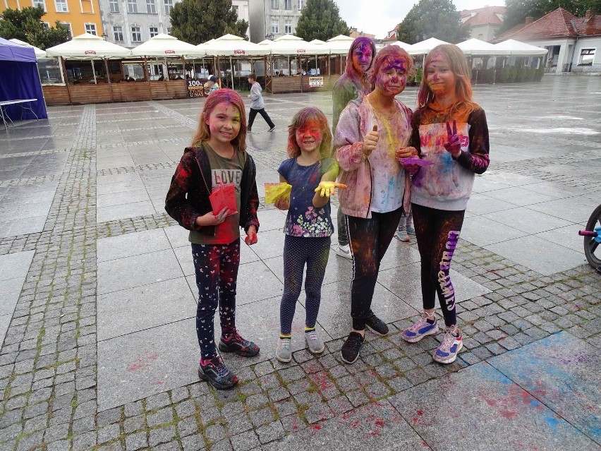 Najmłodsi świetnie bawili się na świecie kolorów w Chełmnie