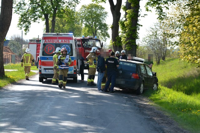 W Sypniewie na drodze wojewódzkiej nr 189 zderzyły się trzy samochody osobowe