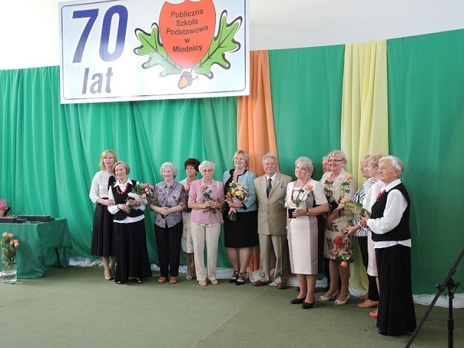 70 lat istnienia Szkoły Podstawowej w Miodnicy