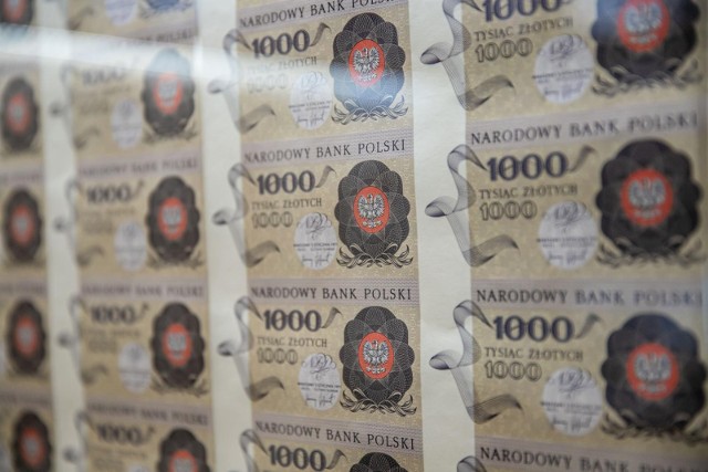 Wystawa w białostockim Narodowym Banku Polskim, czyli wojenna seria utajnionych banknotów e-71. Zakładem, który komuniści przewidywali do ich druku były BZGraf.