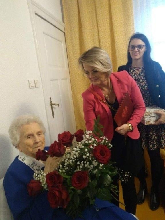 Z okazji setnych urodzin Marię Sapichowską odwiedzili także...
