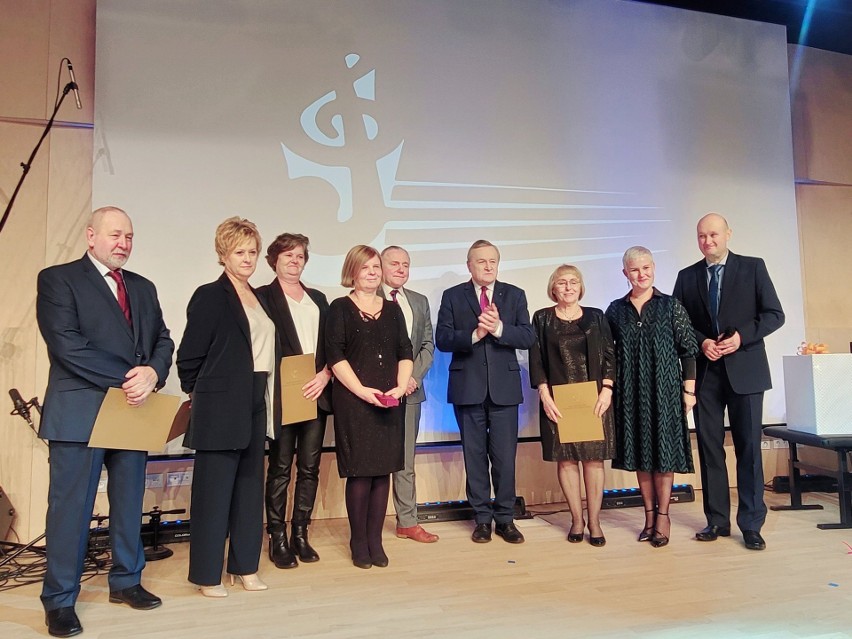 50-lecie istnienia Państwowej Szkoły Muzycznej w Zgierzu. Zorganizowano uroczystość z udziałem wicepremiera Piotra Glińskiego