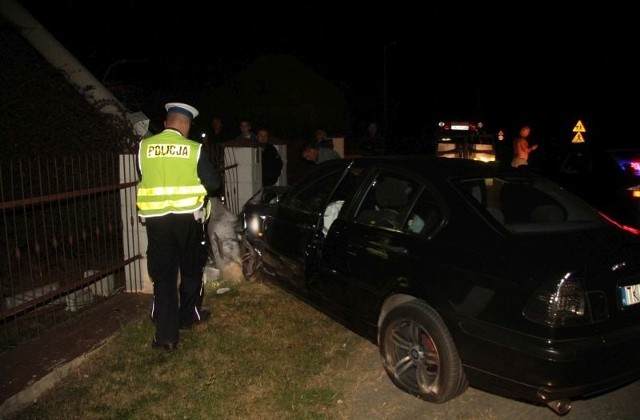 Wypadek bmw w podkieleckich Leszczynach