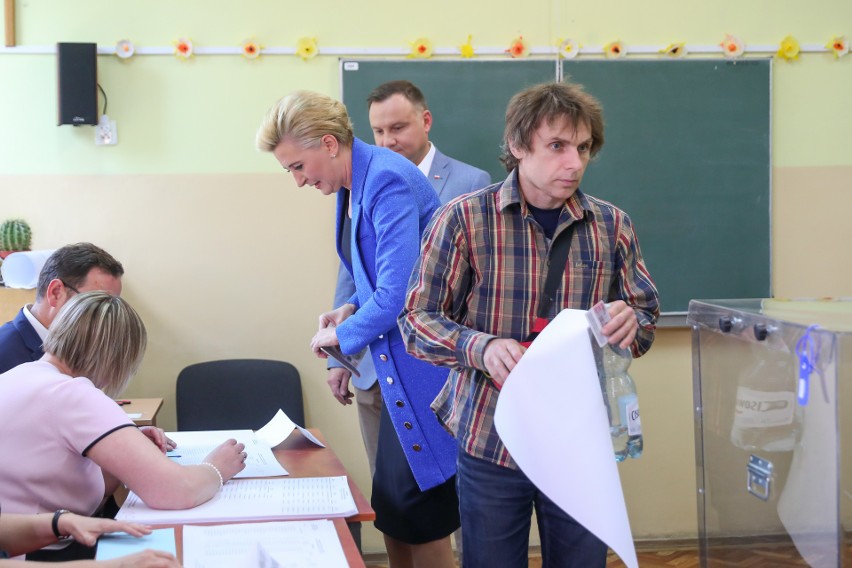 Prezydent Andrzej Duda oddał głos w wyborach do Parlamentu Europejskiego [ZDJĘCIA]