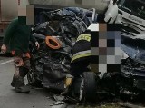 Tragiczny wypadek na DK 64. Włochówka. Osobówka zderzyła się z TIR-em. Jedna osoba nie żyje (zdjęcia)