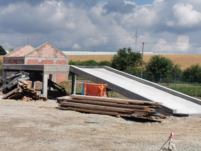 Gmina Kłaj. Budowa nowoczesnego punktu zbiórki odpadów blisko finału [ZDJĘCIA]