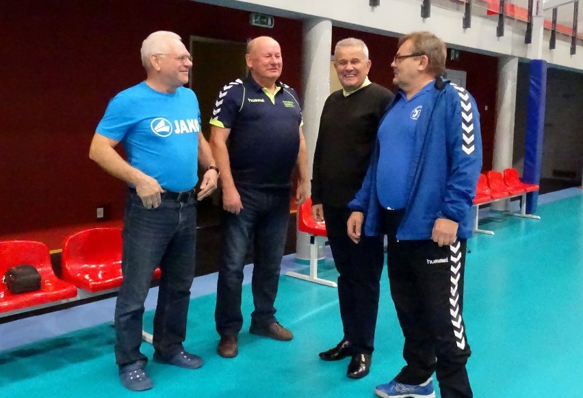 Dobre występy piłkarek ręcznych Korony Handball Kielce na Turnieju Niepodległości imienia Lecha Kaczyńskiego w Kraśniku [ZDJĘCIA]