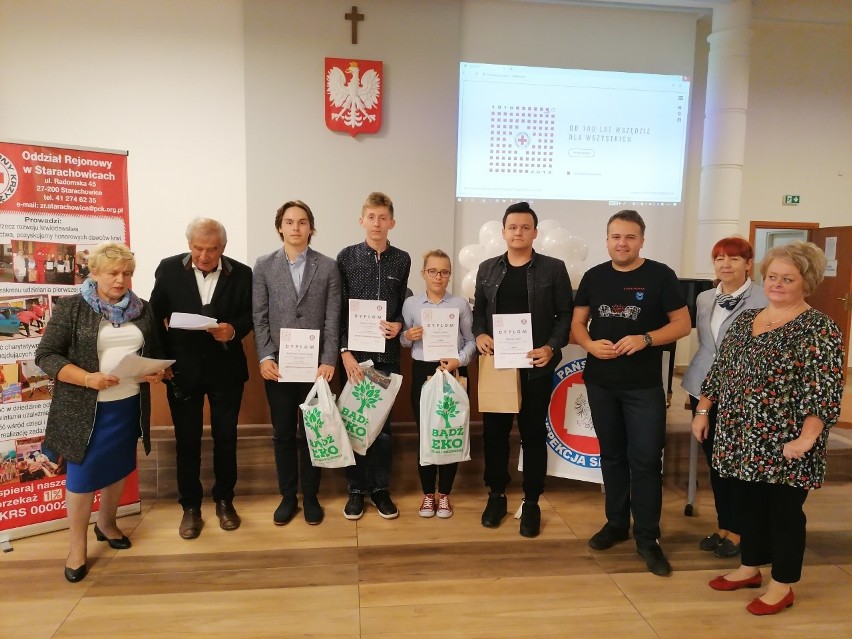 W Starachowicach rozstrzygnięto powiatowy konkurs z okazji 100-lecia Polskiego Czerwonego Krzyża