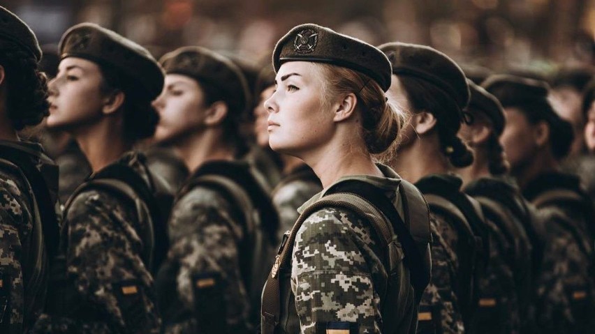 Kobiety stanowią 15 proc. składu regularnej armii...