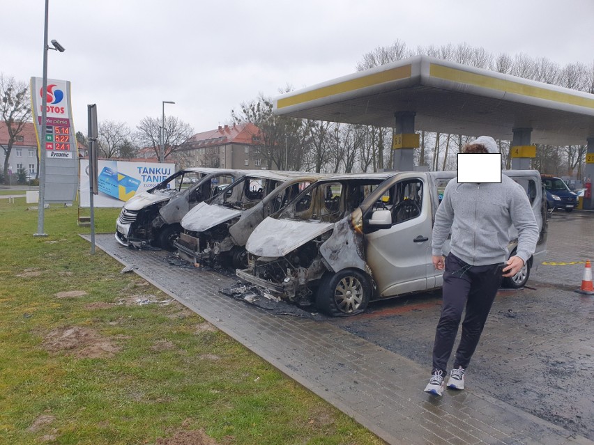 Pożar aut na ulicy Szafranka w Słupsku. Duża nagroda dla...