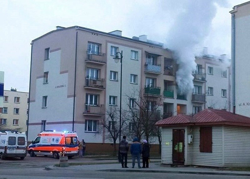 Pożar w bloku przy ul. Armii Krajowej w Łapach