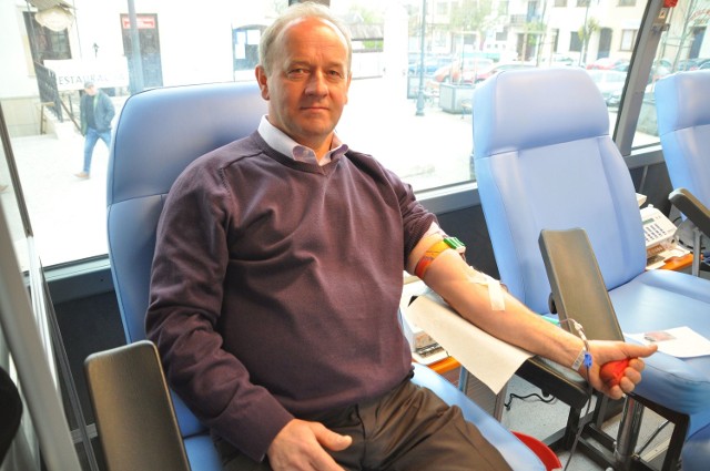 Ryszard Karpeta z Szydłowca oddał krew podczas niedzielnej akcji. W ten sposób pomaga już od ponad 30 lat.