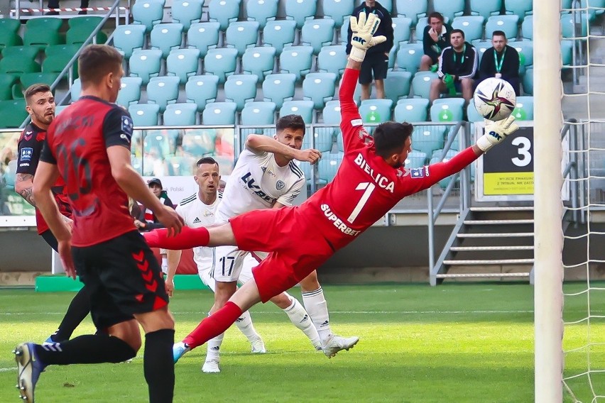 Śląsk Wrocław - Górnik Zabrze 3:4. Efektowny finał sezonu na Tarczyński Arena, ale bez happy endu (SKRÓT, BRAMKI, GOLE, WIDEO)