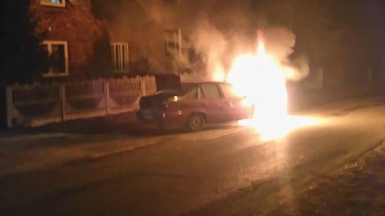 Pożar samochodu w Przystajni
