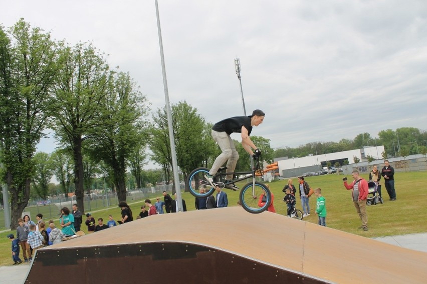 Pokaz ekstremalnej jazdy na skateparku [FOTO]