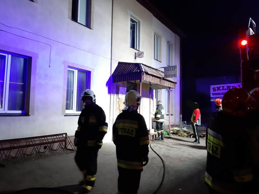 Pożar w budynku mieszkalno-usługowym w Trzebielinie