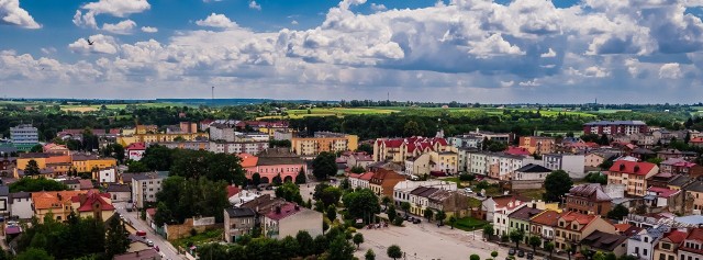 W Opatowie pokażą jak tworzyć archiwa społeczne. Historycy z Centrum Archiwistyki Społecznej nauczą wszystkiego