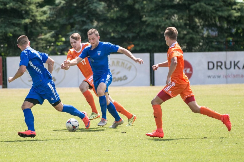 Niepołomice. Mecz Małopolska - Mazowsze (2:0) w UEFA...