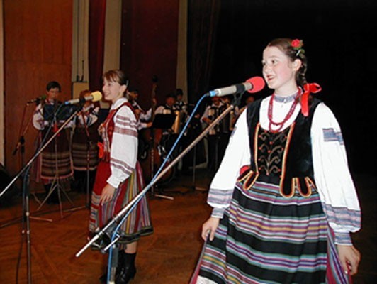 W trakcie benefisu prezentowali się soliści, grupa taneczna i kapela "Podlaskich Kukułek&#8221;.