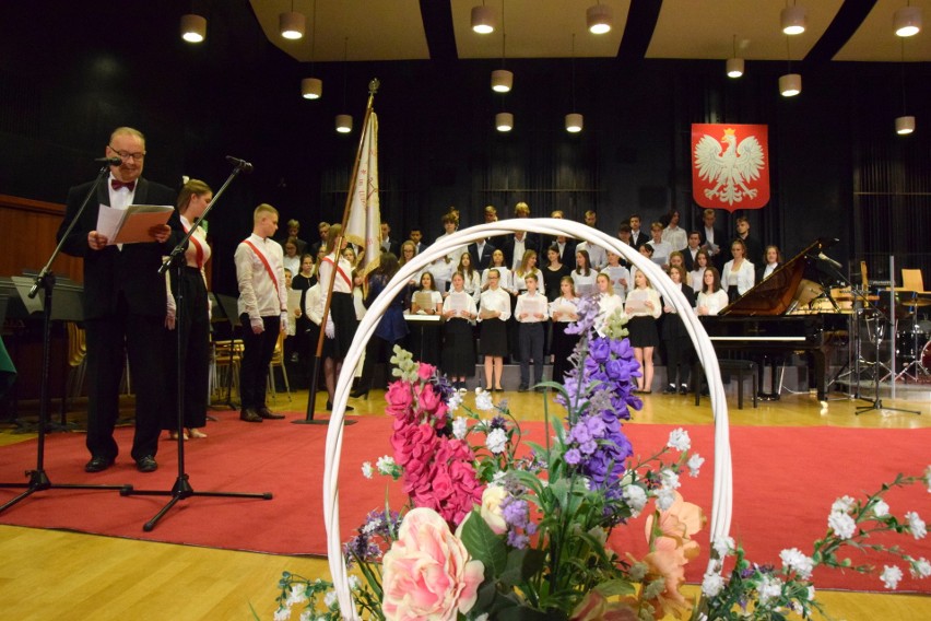75-lecie Zespołu Państwowych Szkół Muzycznych w Kielcach. Uroczysty koncert uczniów i odznaczenia dla pedagogów [WIDEO, ZDJĘCIA]