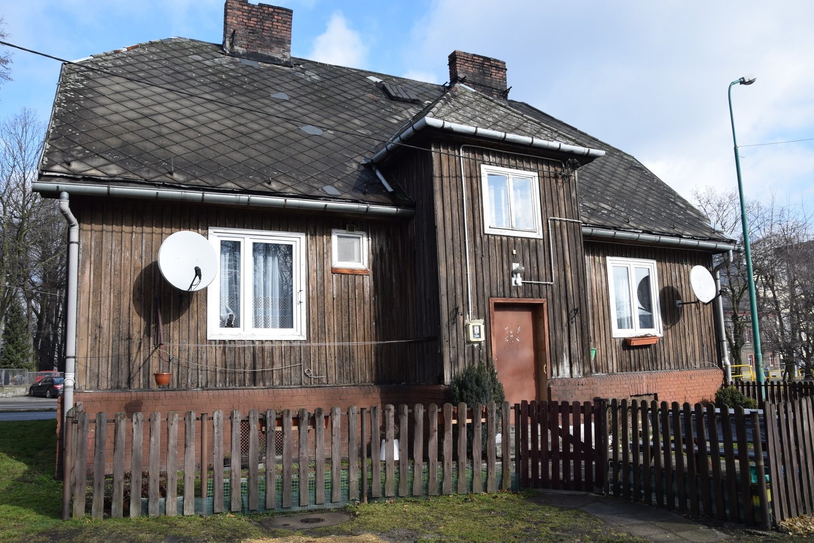 Świętochłowice: remont domków fińskich w Piaśnikach ruszy na początku 2021  roku. A przypomnijmy, że domy te miały być wyburzone | Dziennik Zachodni