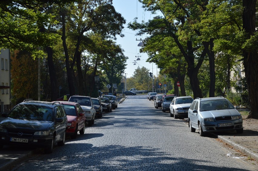 Kiedy pojawiły się znaki o sposobie parkowania przy ulicy Górniczej i czemu służą?