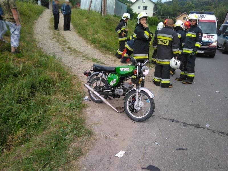 Wypadek w Kiczni. Zderzyły się dwa skutery, troje dzieci trafiło do szpitala [ZDJĘCIA]