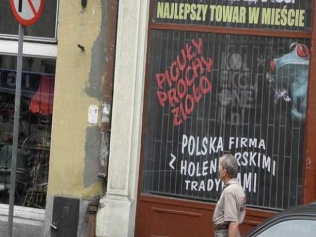 W wakacje pojawiły się niebezpieczne nowe narkotyki. Nastolatki eksperymentują i... lądują w szpitalach