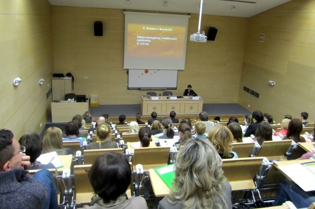 Podczas konferencji sala wykładowa Regionalnego Centrum Kształcenia Języków Obcych w Opolu wypełniła się nauczycielami.