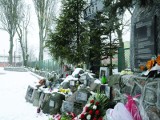 Bałagan w miejscu pamięci o ofiarach Katynia
