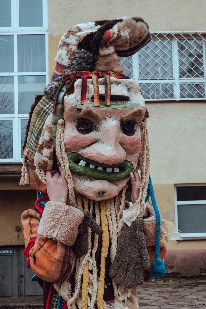 Przepiękne stroje i nie mniej piękny śpiew sprawiały,że oczy...