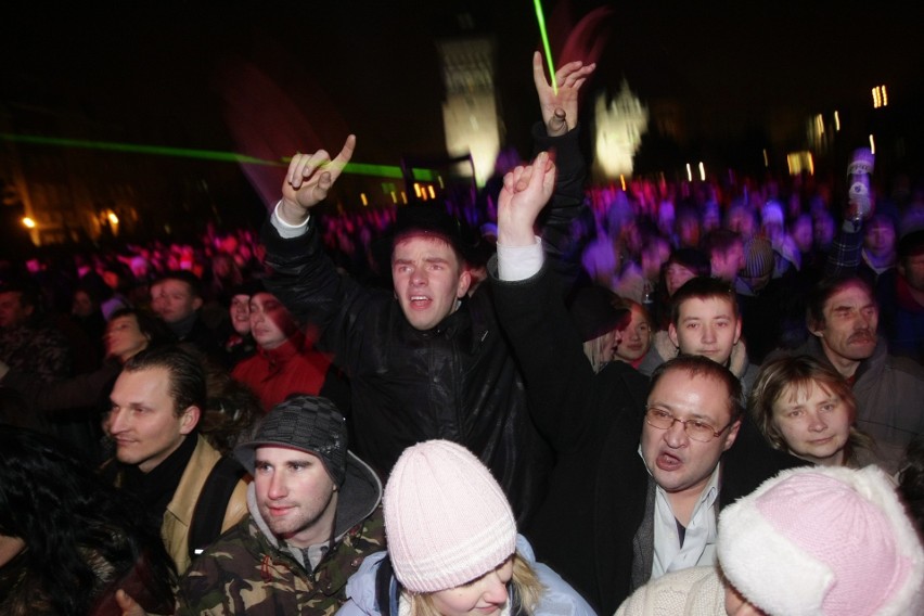 Ależ to była zabawa! Gdańskie sylwestry miejskie to w tym roku jedynie wspomnienie. Zobaczcie, jak wtedy się bawiliśmy! 